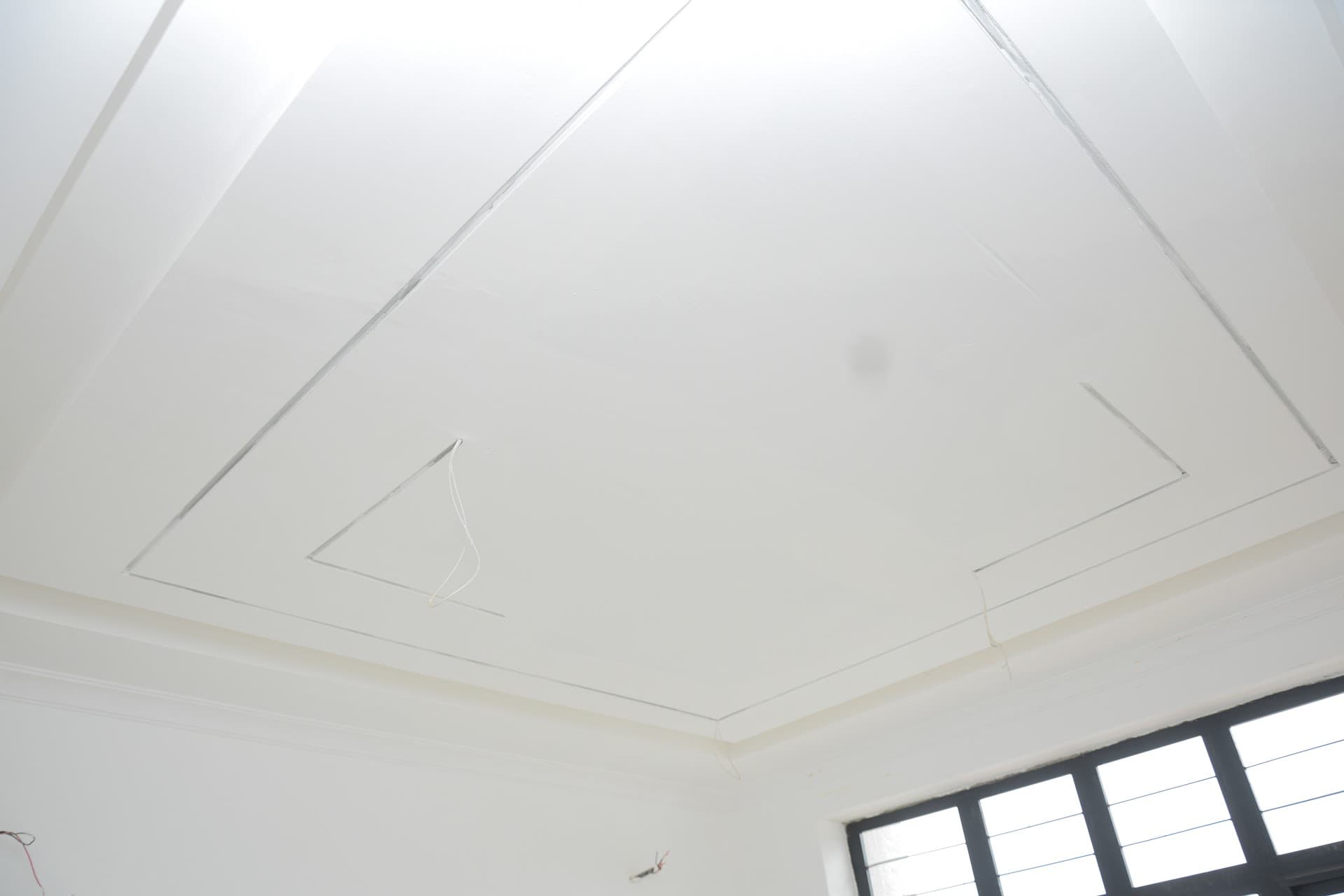 How to Prevent Cracks in Gypsum Ceilings: Fiber Tape, Skimming & Fastening Guide