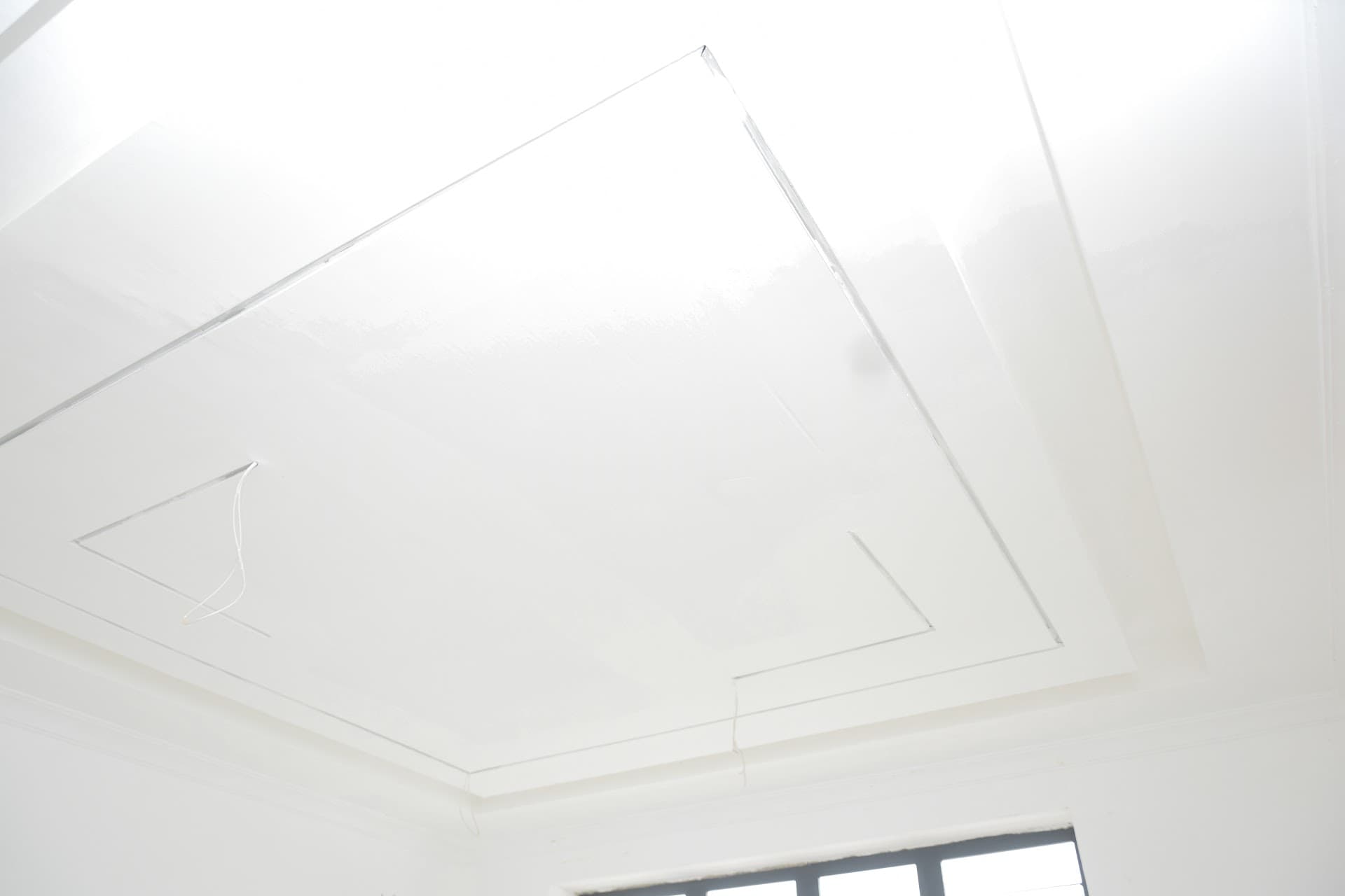 Replacing Outdated Stippled & Popcorn Ceilings with Modern Skimmed Plaster in Kenya
